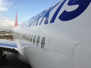 THY_Turkish Airlines_Boeing 777-300ER_TC-JJT_001
