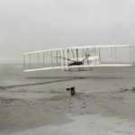 Wright Kardeşler'in ilk uçuşu (17 Aralık 1903)