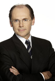 Peter Malanik (CEO, Austrian)