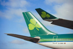 Aer Lingus uçağının kuyruğu ve kanadı