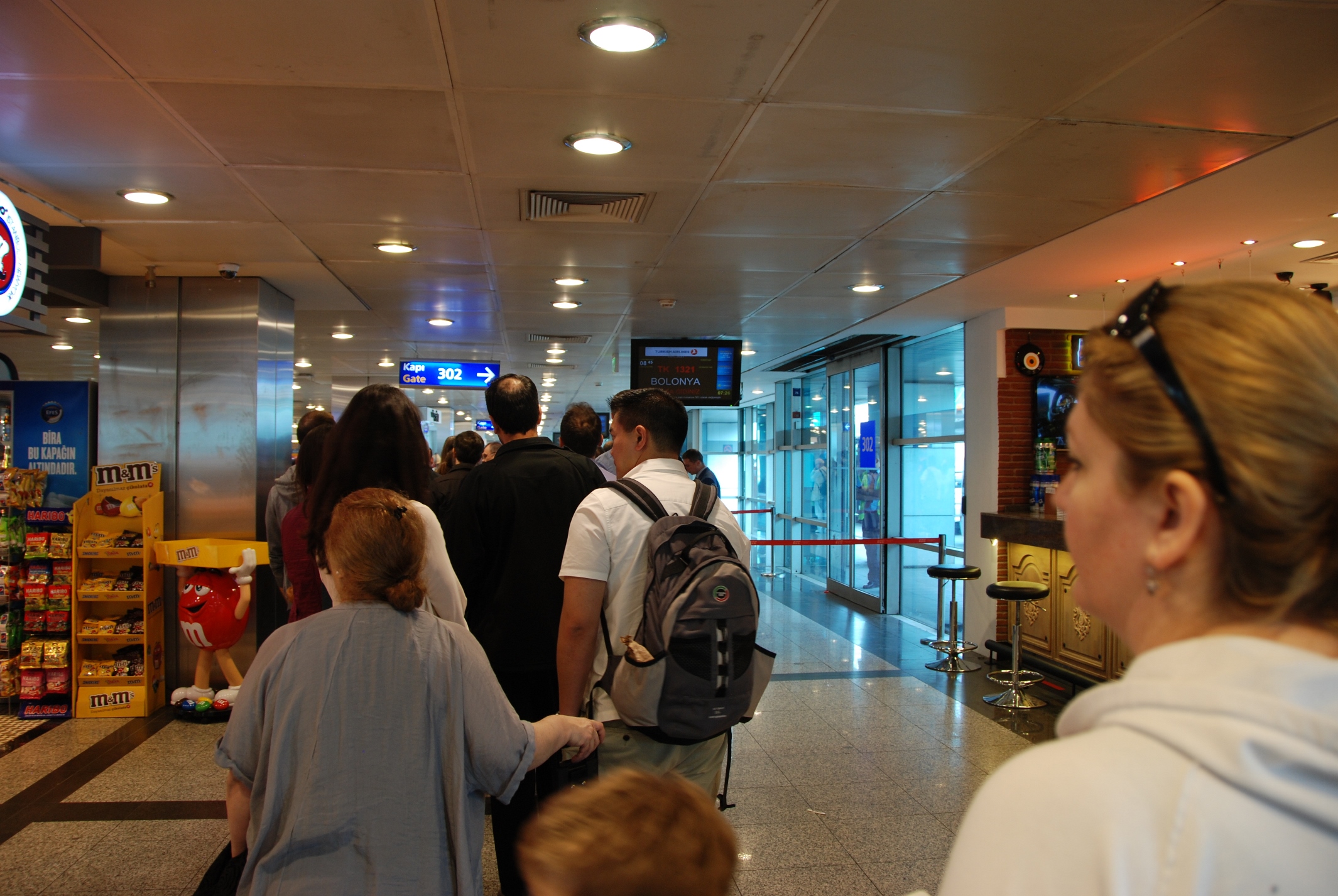 Istanbul_IST_Ataturk Airport_Boarding_Gate 302