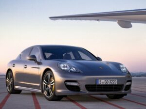 Porsche Panamera araba