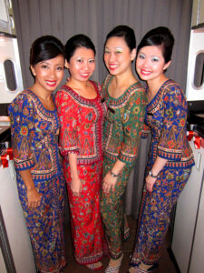 hostes Singapore Airlines - Sarong Kebaya