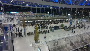 Bangkok_Suvarnabhumi_2012_havayolu