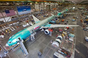 Boeing_777_uretim_fabrika_havayolu