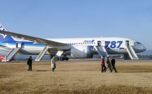 Boeing-787_ANA_emergency-landing_16-Jan-2013