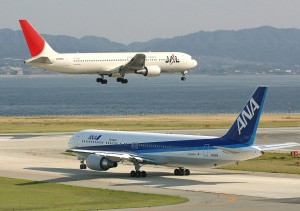 JAL_ANA_Osaka_KIX