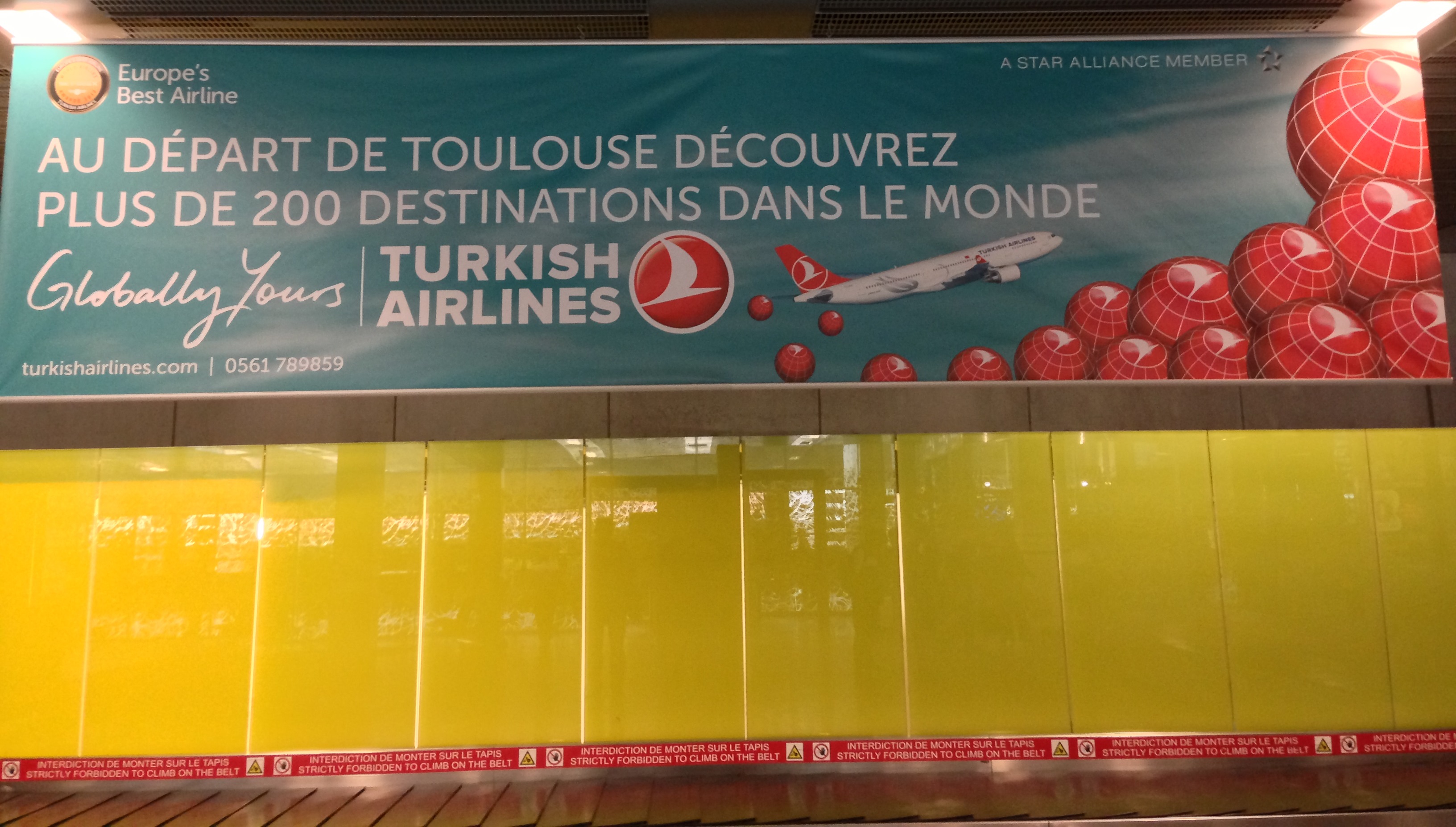 Turkish Airlines Ad @ Aéroport Toulouse-Blagnac