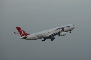 Turkish Airlines_Airbus A330-300_TC-JNL_003