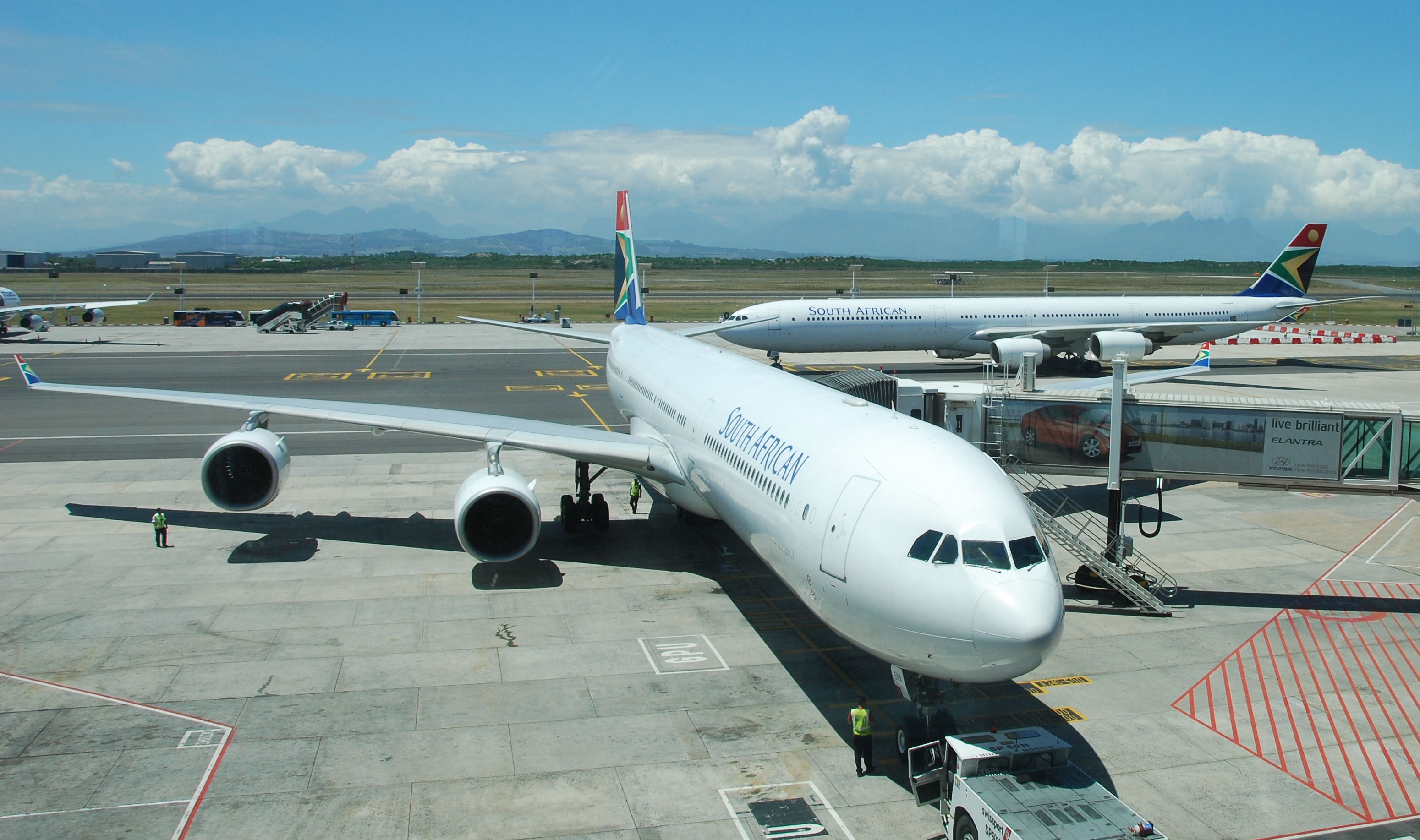 South African Airways_Cape Town Airport_CPT_Airbus A340_Jan 2014