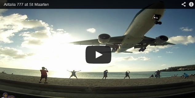 Alitalia Boeing 777 @ St Maarten