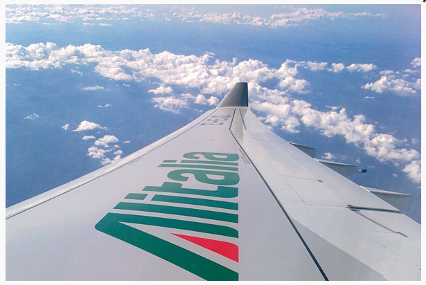 Alitalia_airbus a330 wing