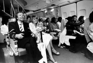 Virgin Atlantic_Richard_atlantic_inaugural_cabin_family_1984