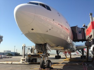 Turkish Airlines_Boeing 777-300ER_TC-JJR_July 2014_003