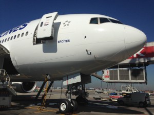 Turkish Airlines_Boeing 777-300ER_TC-JJR_July 2014_005