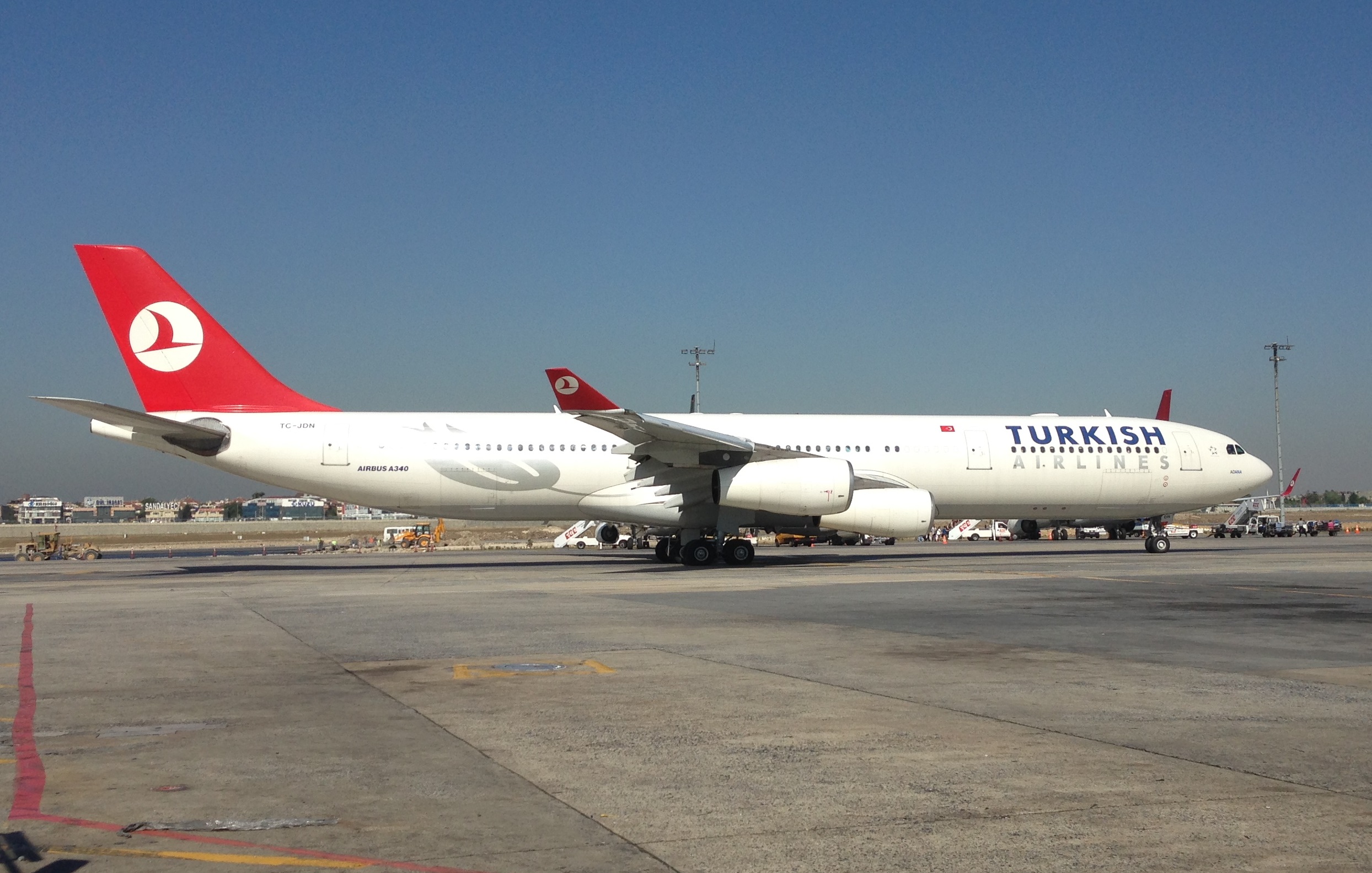 Spotting Turkish Airlines Airbus A340 @ Istanbul Ataturk Airport