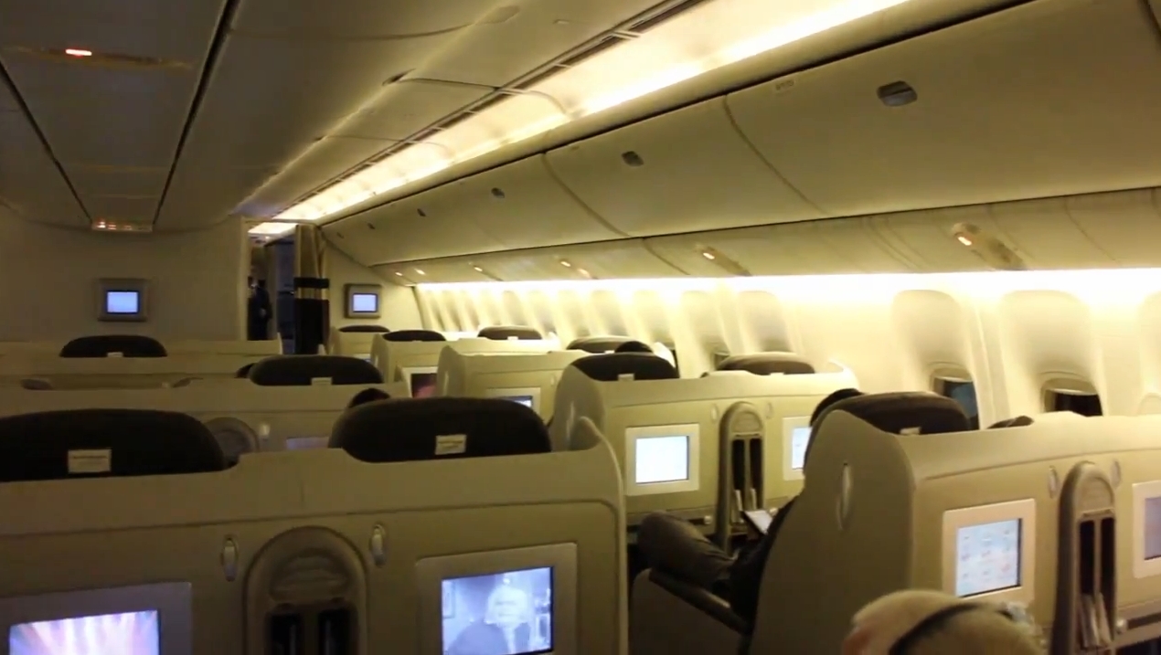 Air France Business Class Flight Review: AF259 Jakarta to Singapore