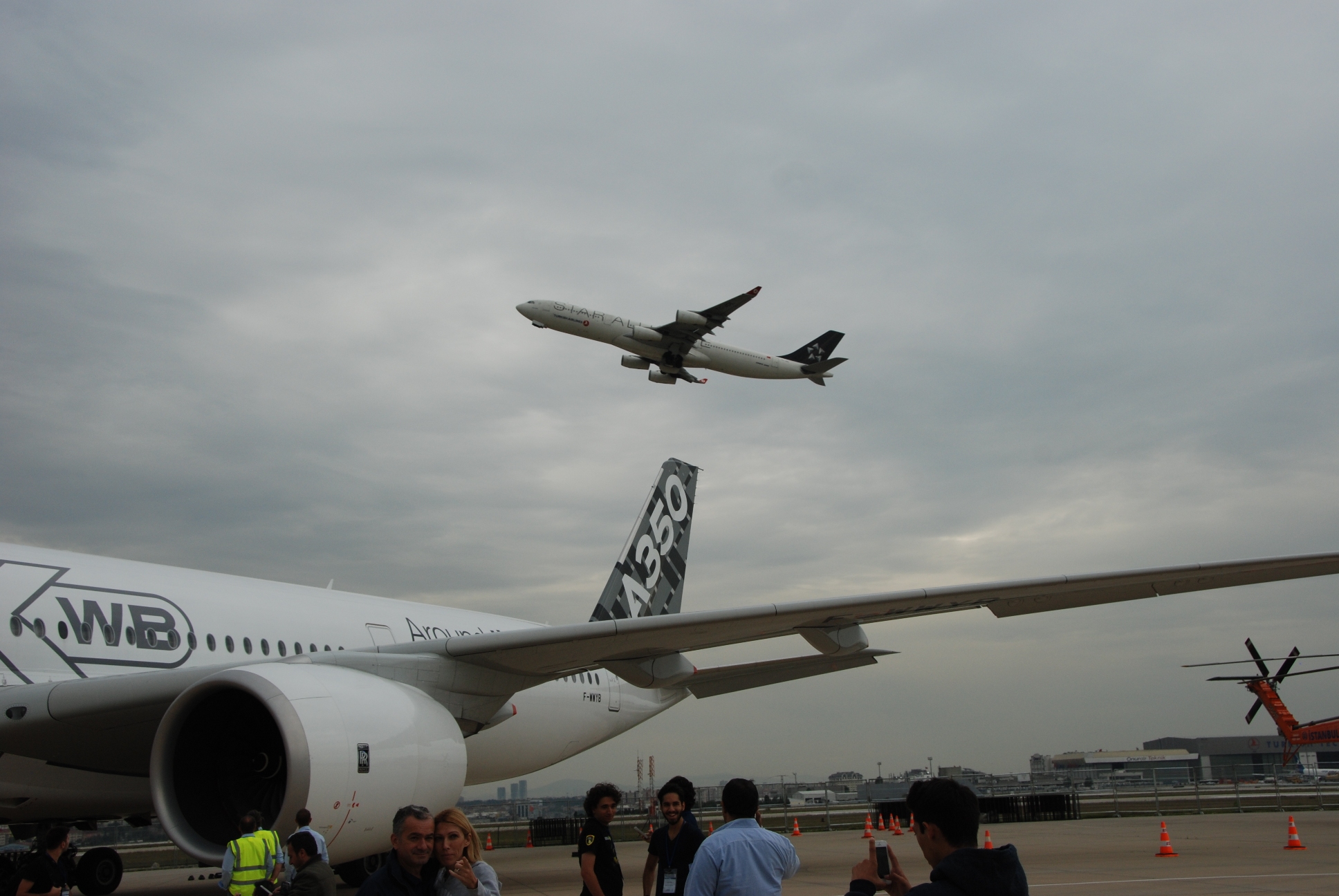 Turkish Airlines Airbus A340 (TC-JDL)