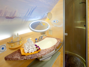 Emirates-shower-spa_First Class