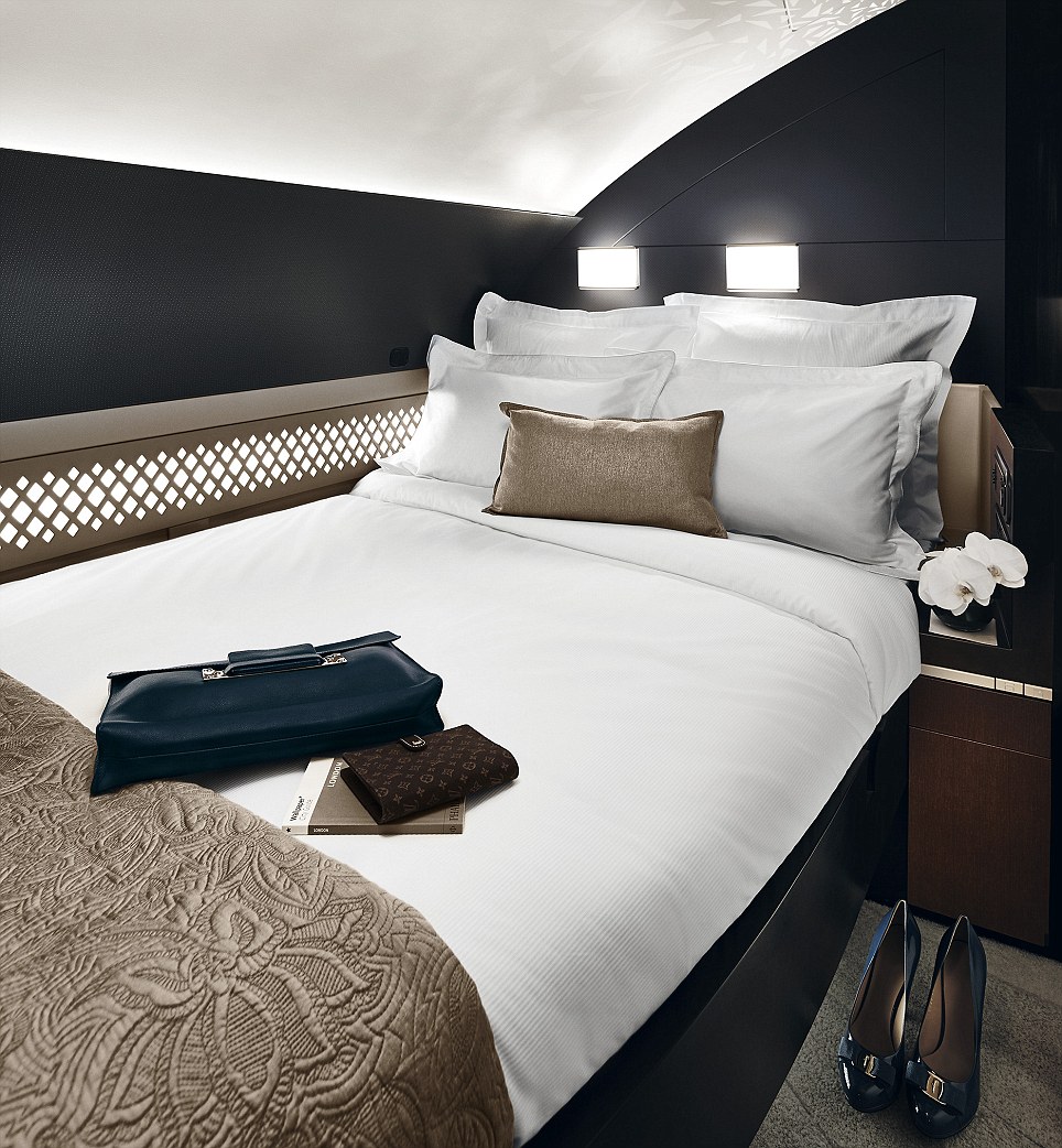 Complete Etihad First Class Apartment Experience onboard A380 from London to Abu Dhabi