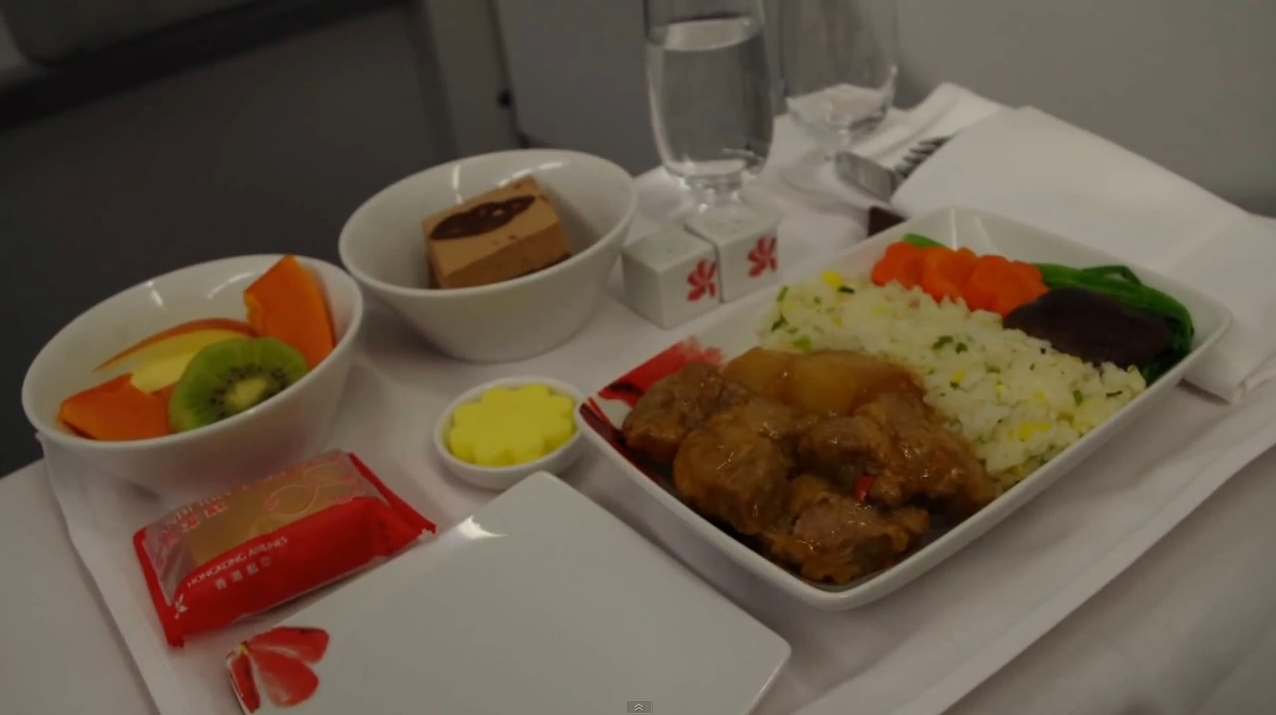 Business Class Meals on Hong Kong Airlines HX283