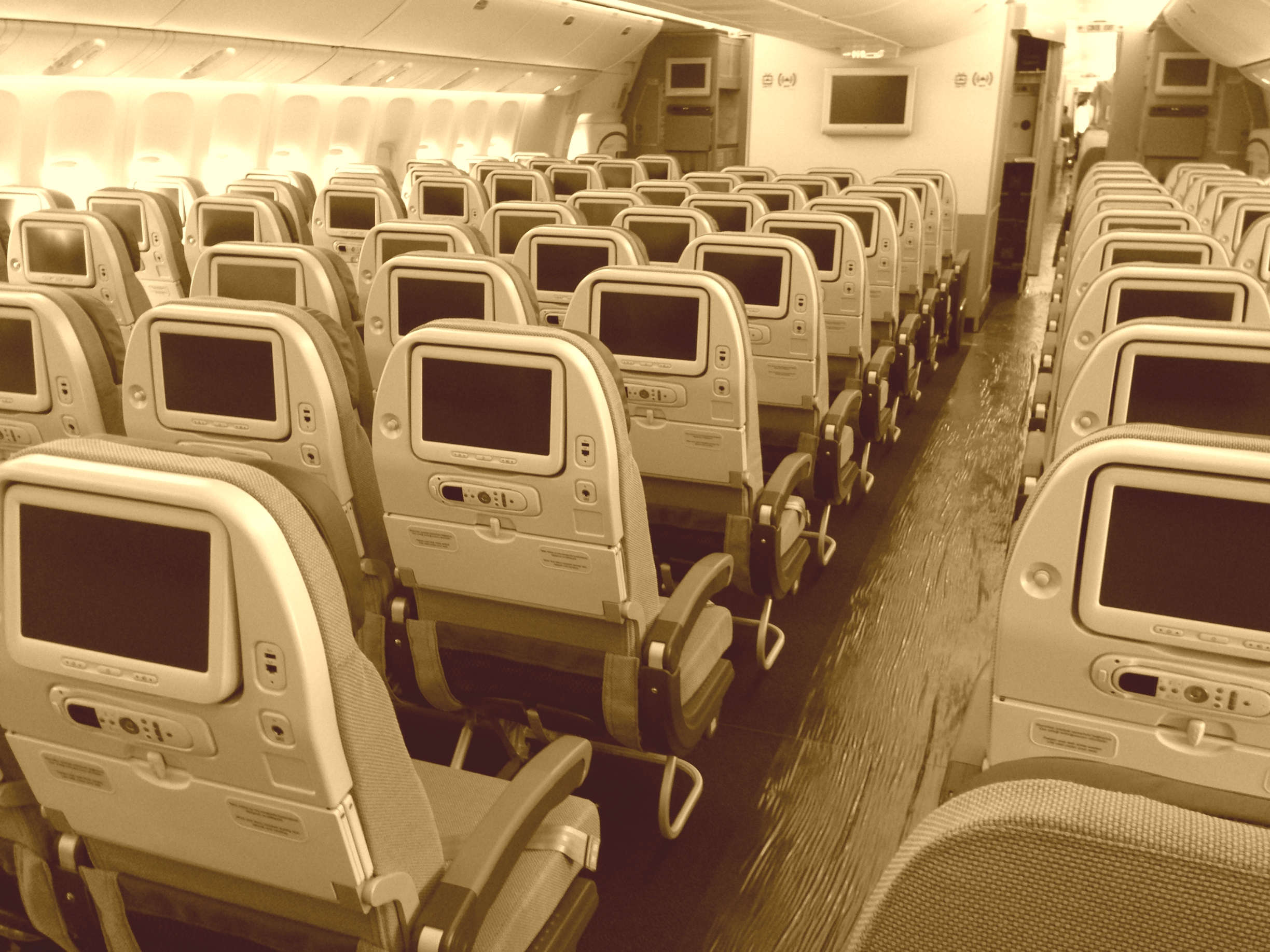 Bring the Golden Age of Airline Industry Back to the Economy Class