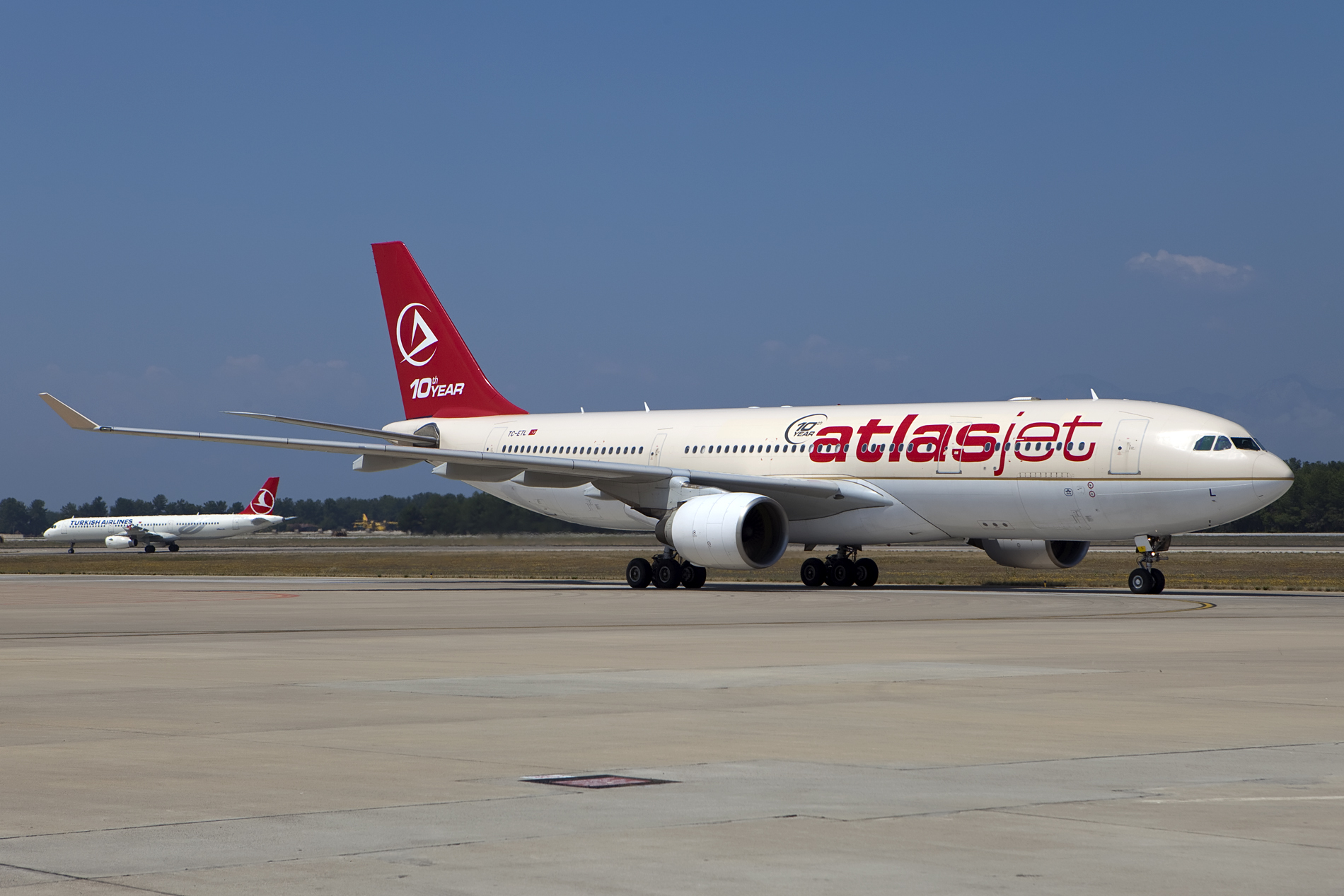 Atlasjet_TC-ETL_Airbus A330-200