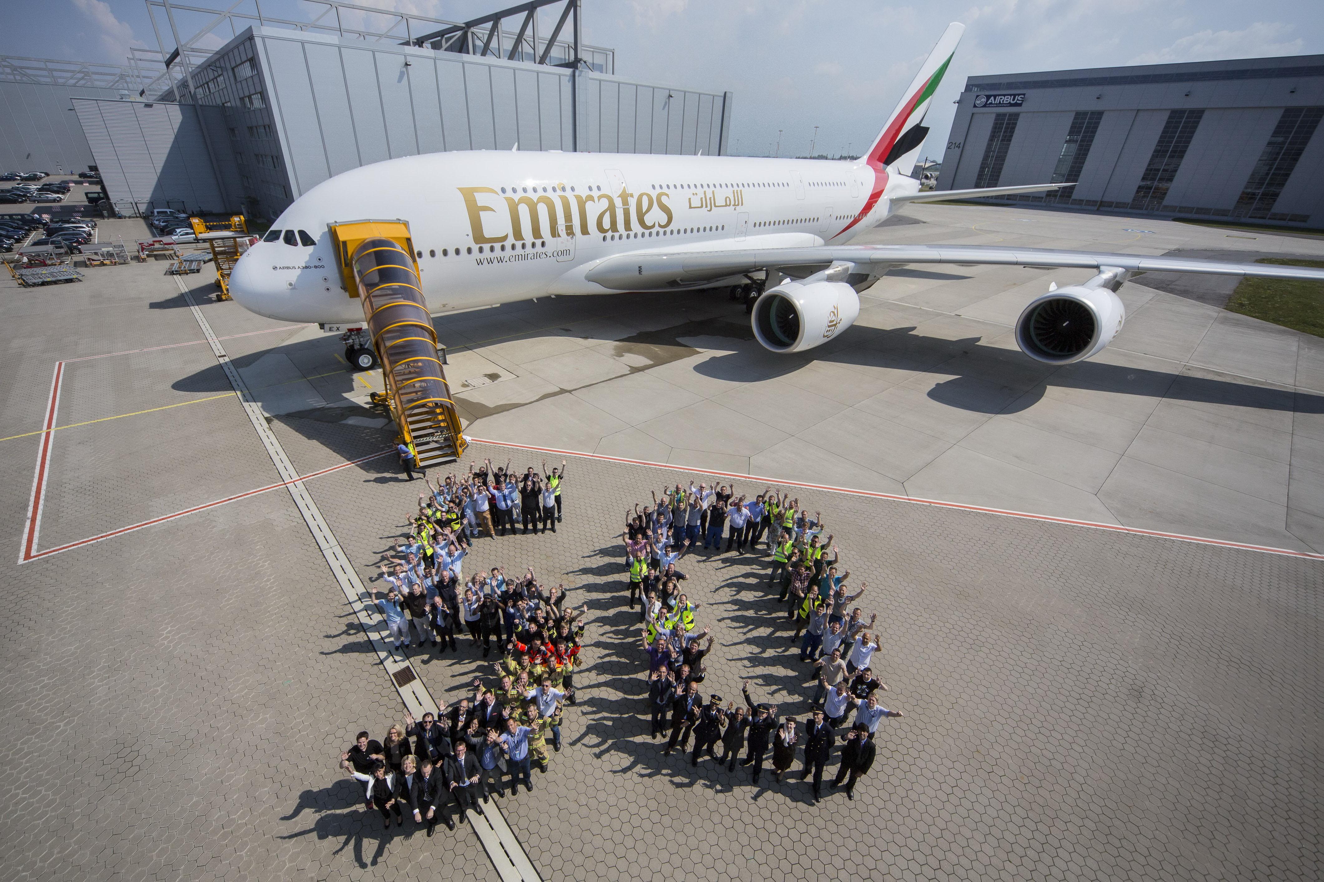 Emirates, İki Sınıflı A380 Kullanan İlk Havayolu Şirketi Olacak