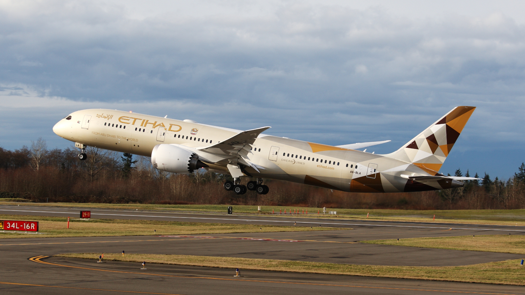 Etihad, İstanbul Atatürk’e Boeing 787 ile Uçacak