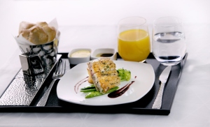 Etihad Airways_newdining concept_Contemporary-table-setting-in-Business-Class