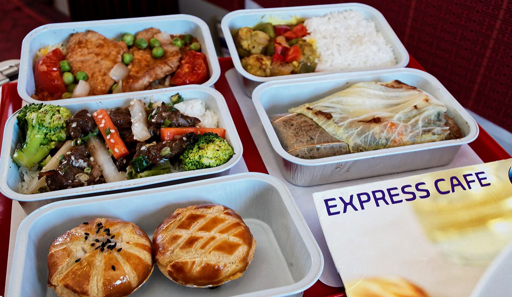 Hong Kong Express – Tasting all the meals inflight