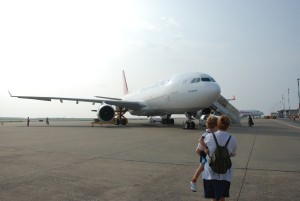 THY_Turkish Airlines_Airbus A330_TC-JNA_Maldives_Dec 2012