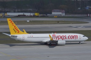 Pegasus_Asia_Airlines_Boeing_737-800_TC-AZP@ZRH_01.04.2013