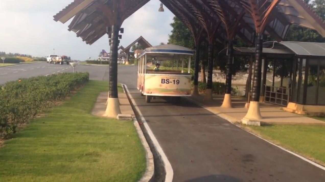 Samui Airport – From Gate to the Aircraft