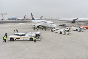 TaxiBot_Lufthansa_LEOS_Frankfurt_Airport_Pushback_Taxi