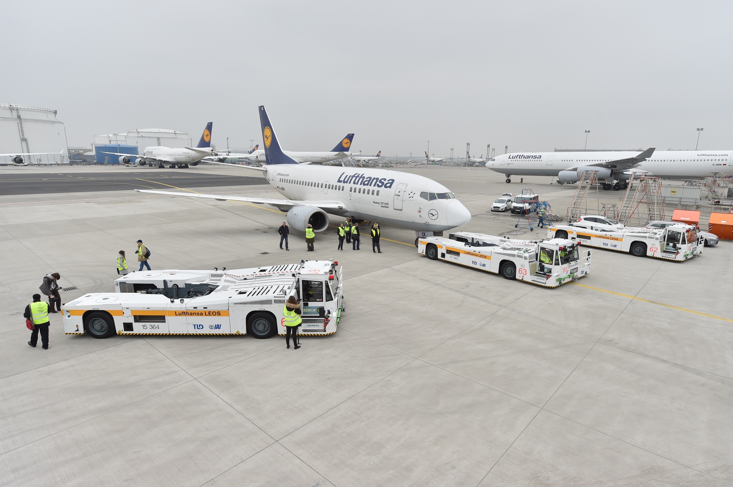 TaxiBot_Lufthansa_LEOS_Frankfurt_Airport_Pushback_Taxi