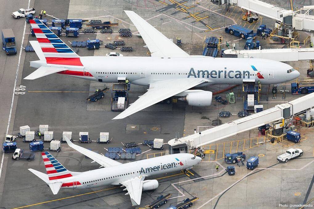 American Airlines_Boeing 777_Boeing 737