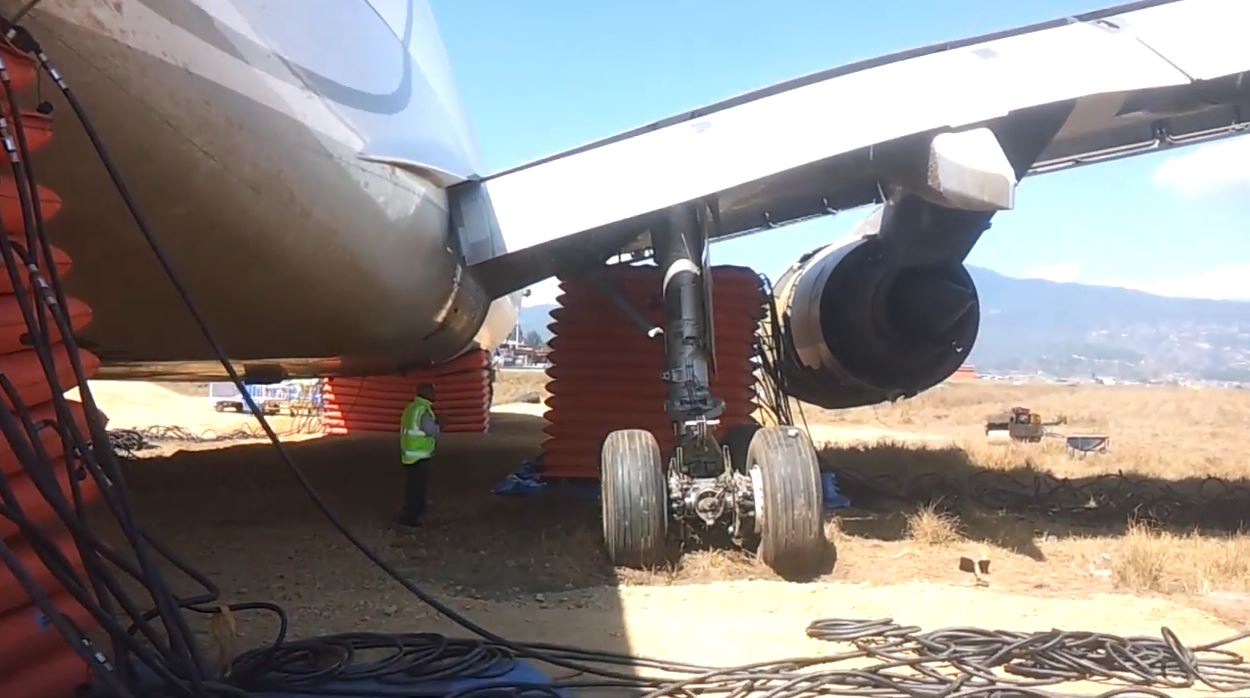 Rescue Efforts for Turkish Airlines Aircraft in Kathmandu