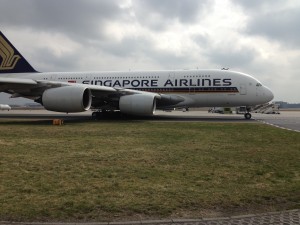 Singapore Airlines_Airbus A380_9V-SKT_Frankfurt Airport_March 2015