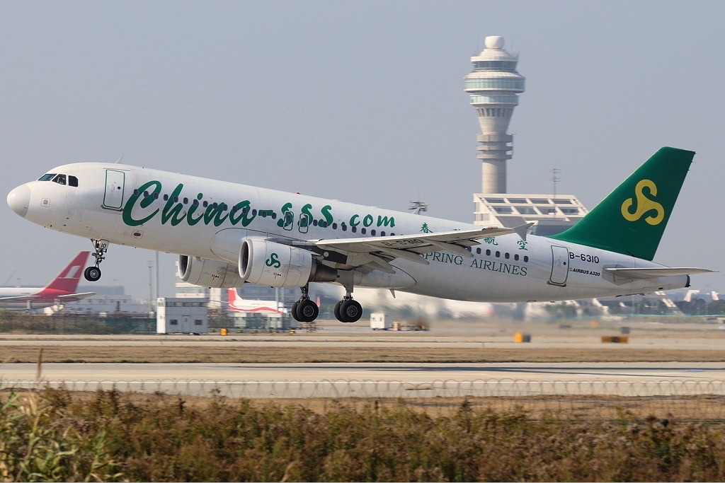Chinese LCC Spring Airlines trials faster boarding procedure using fruit signs