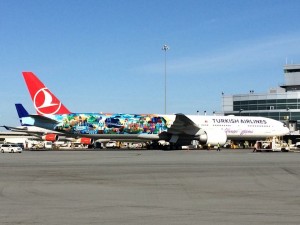 THY_Turkish Airlines_San Francisco_SFO_Apr 2015_Boeing 777_TC-JJU_001