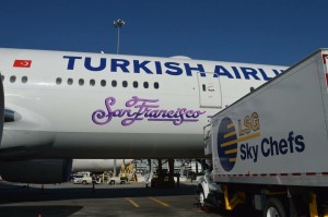 THY_Turkish Airlines_San Francisco_SFO_Apr 2015_Boeing 777_TC-JJU_003