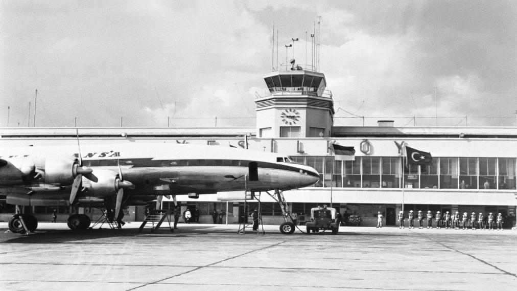 Lufthansa'nın Yeşilköy Havalimanı'na yaptığı ilk uçuş (12 Eylül 1956)