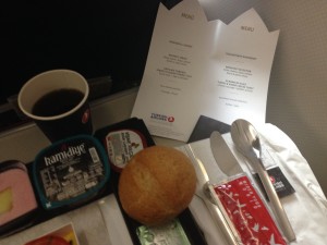 Turkish-Airlines_THY_Inflight-Food_IST-BLQ_Economy-Class_May-2015_002