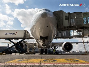 Air France_Servair_bridge_apron_2015