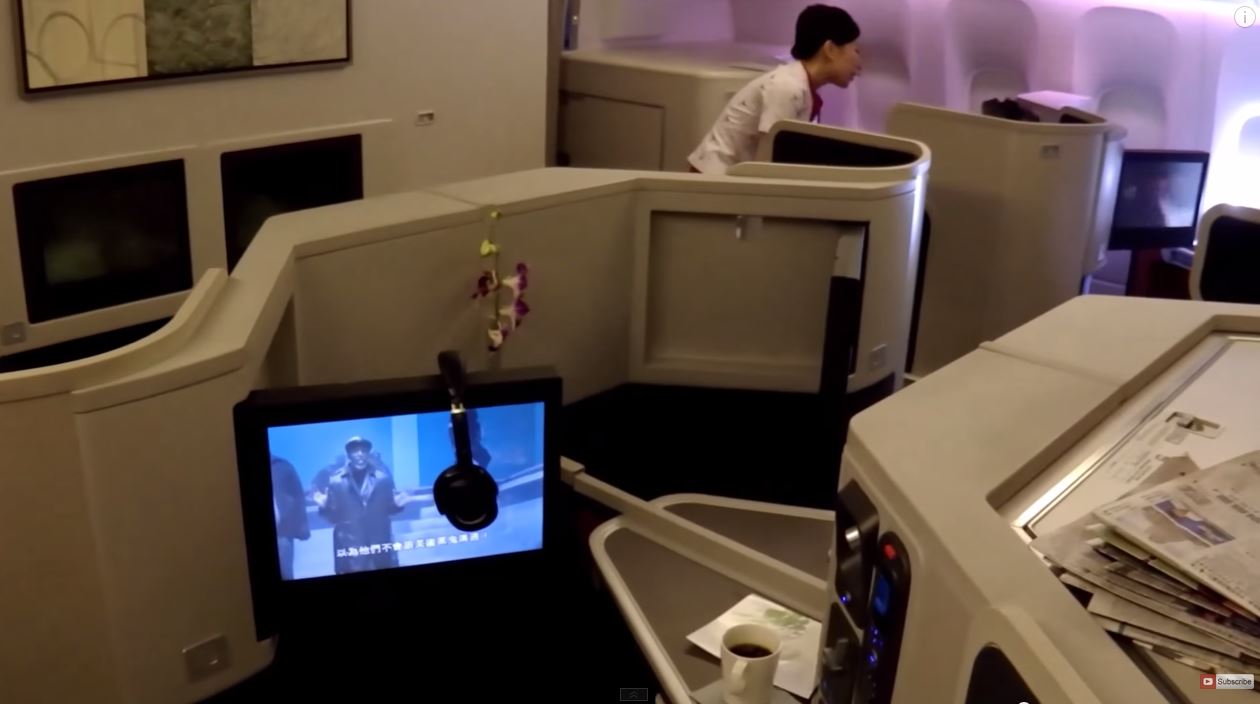 Cathay Pacific Business Class – Hong Kong to Beijing