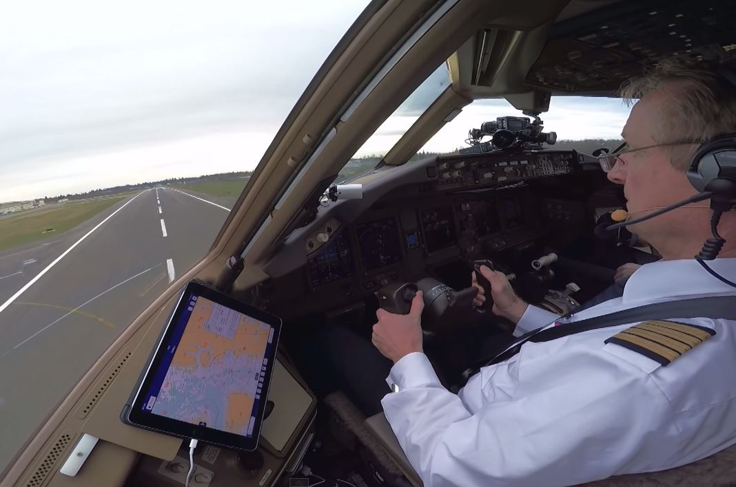 Lufthansa Cargo’s Boeing B777F – a Plane’s Birth