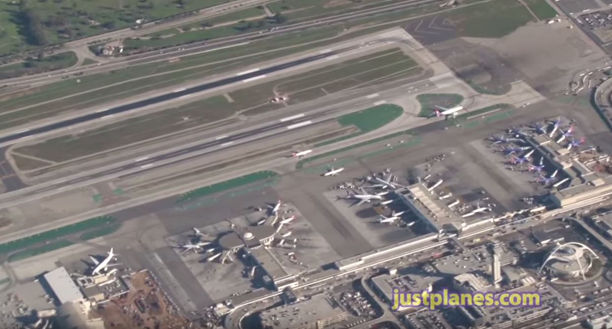 Surf Air – Awesome Overflight of LAX Int’l Airport