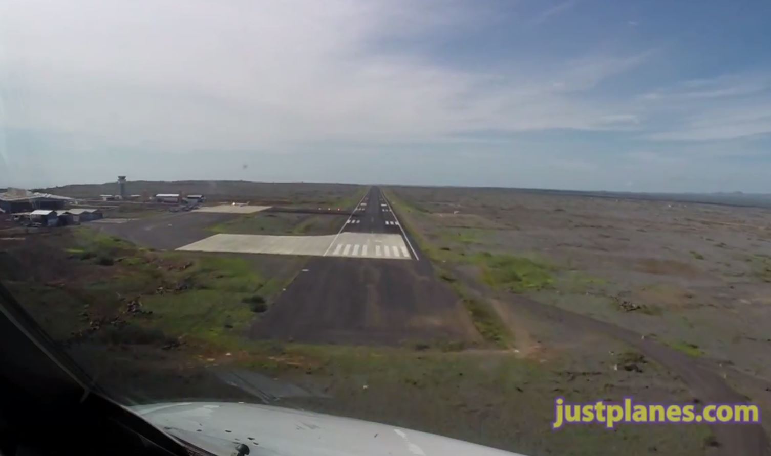 PilotCAM Airbus A319 into Galapagos Islands