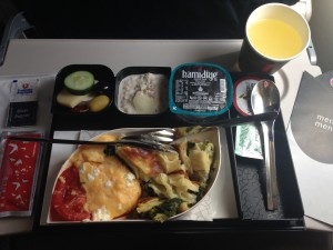 THY_Turkish Airlines_Inflight Food_Economy Class_Istanbul-Hamburg_Aug 2015_005